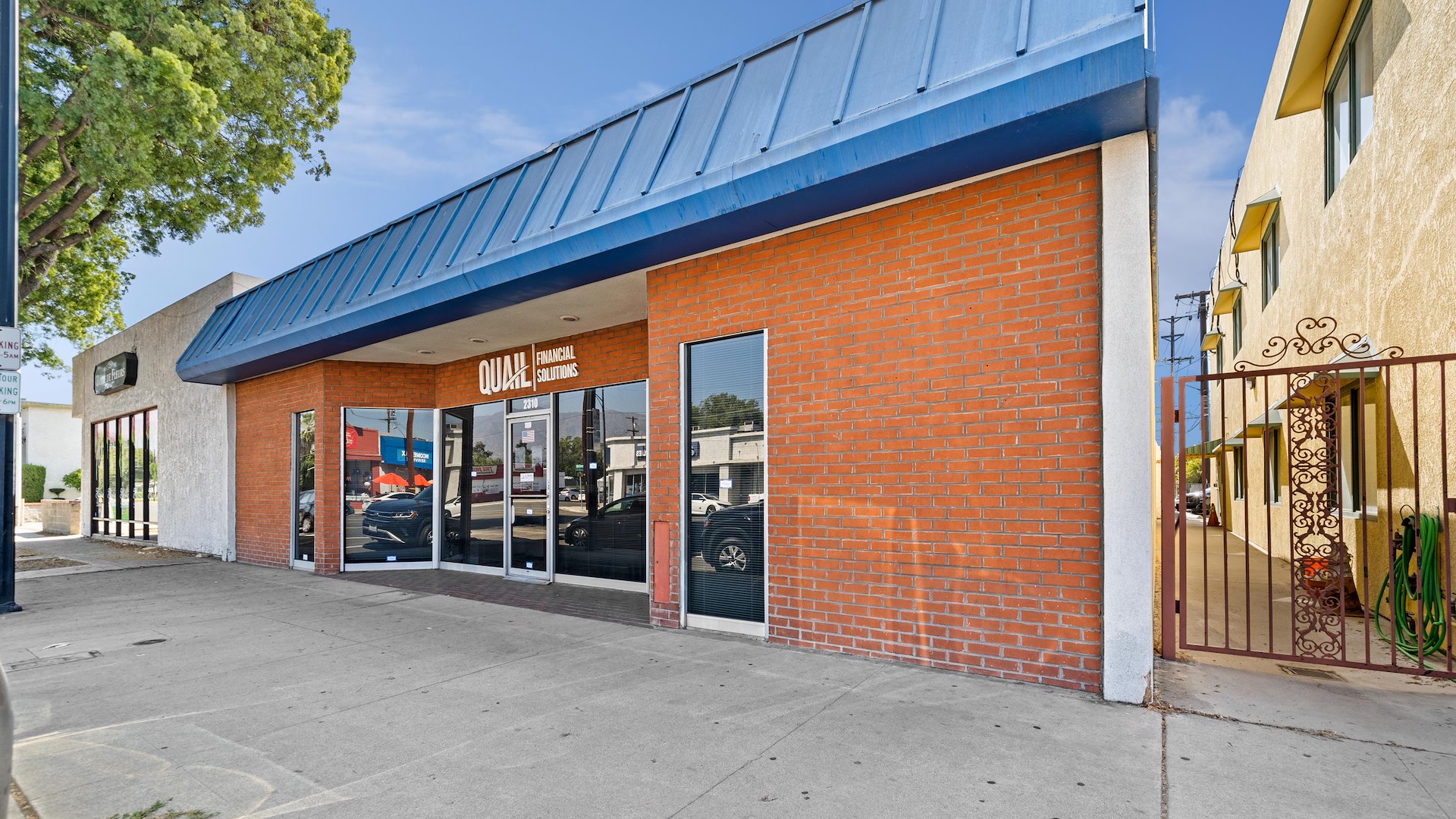 2310 W Victory Blvd/Burbank, California