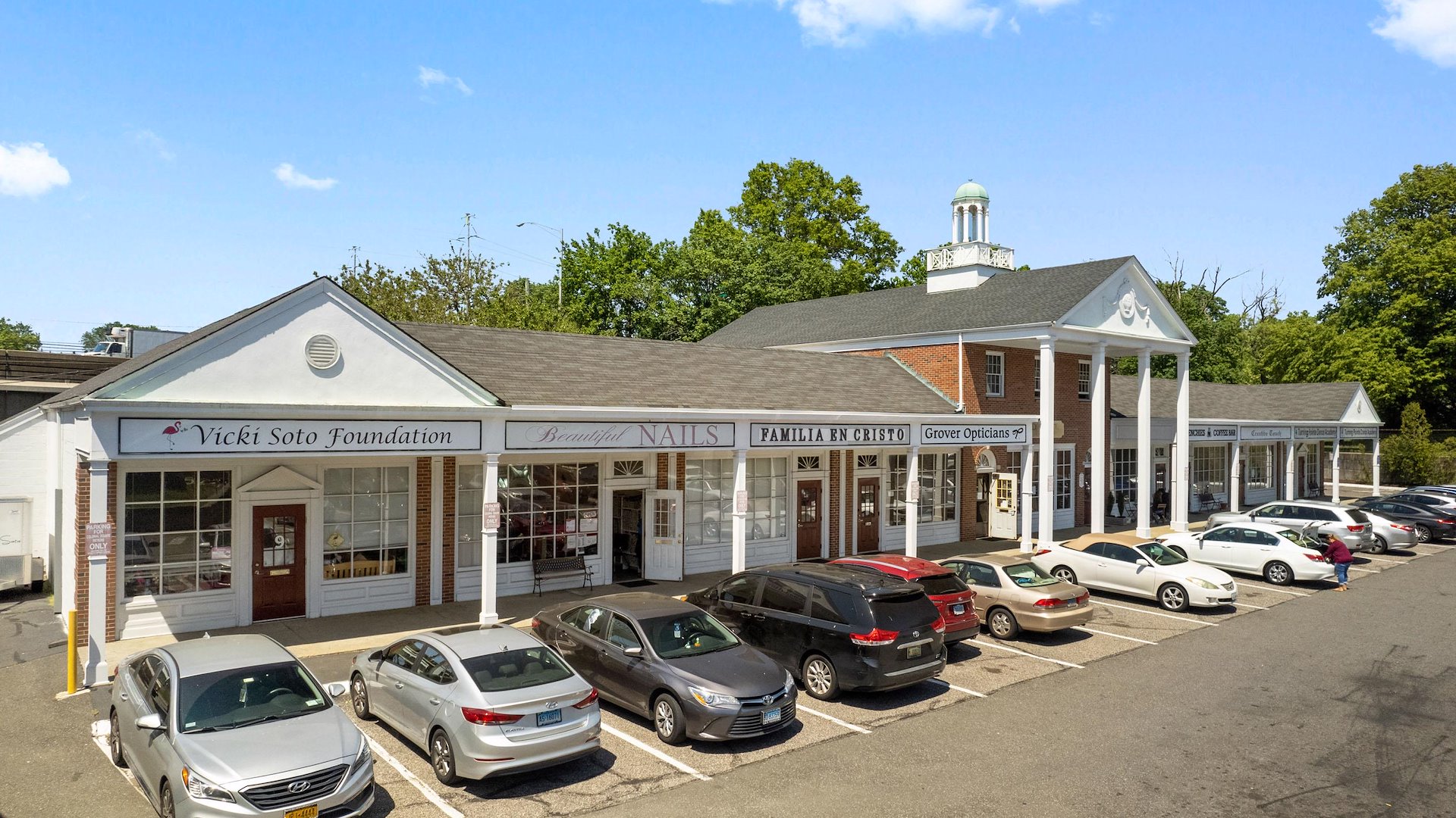 Colonial Square Shopping Center/Stratford, Connecticut