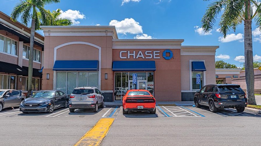 NNN Chase Bank/Miami, Florida