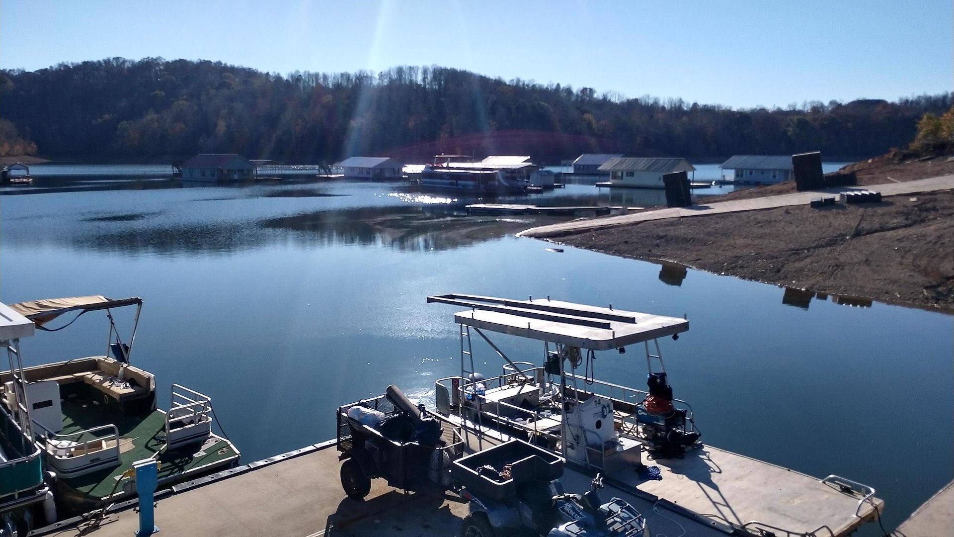 Flat Hollow Marina/Speedwell, Tennessee
