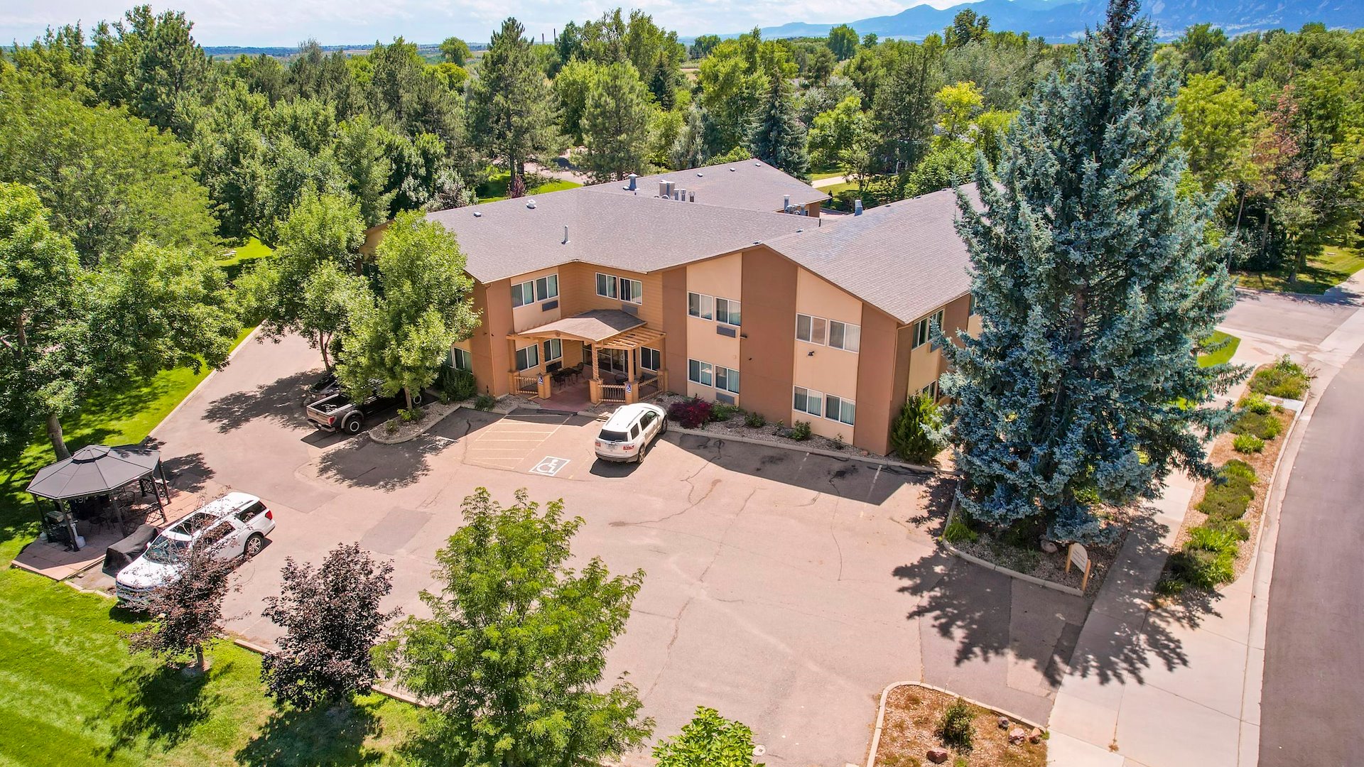 Boulder Twin Lakes Inn Boulder Colorado   L