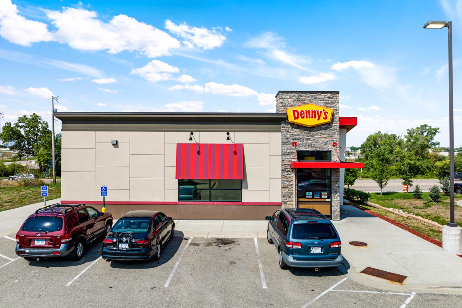 Denny's Roseville, MN/Roseville, Minnesota