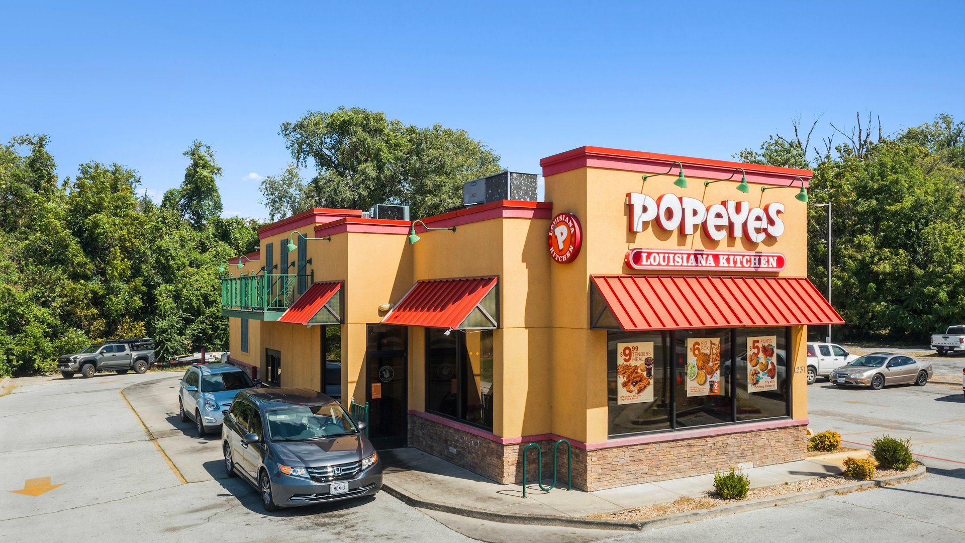 Popeyes | 20-Yr NNN SLB | ±190-Unit Tenant | Zero… — Sale in Springfield, MO, photo 1 of 3