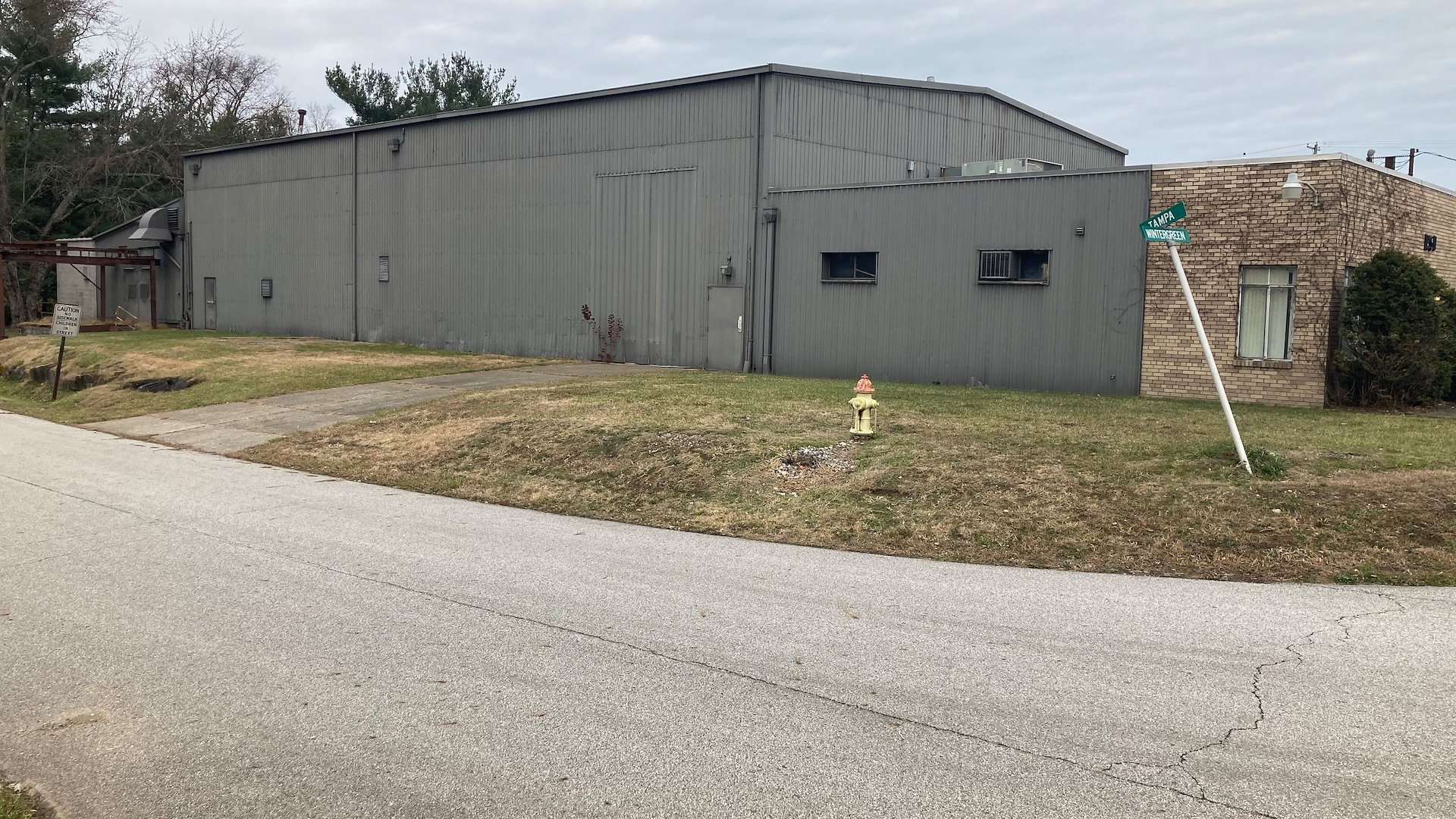 894 W Waterloo Rd./Akron, Ohio