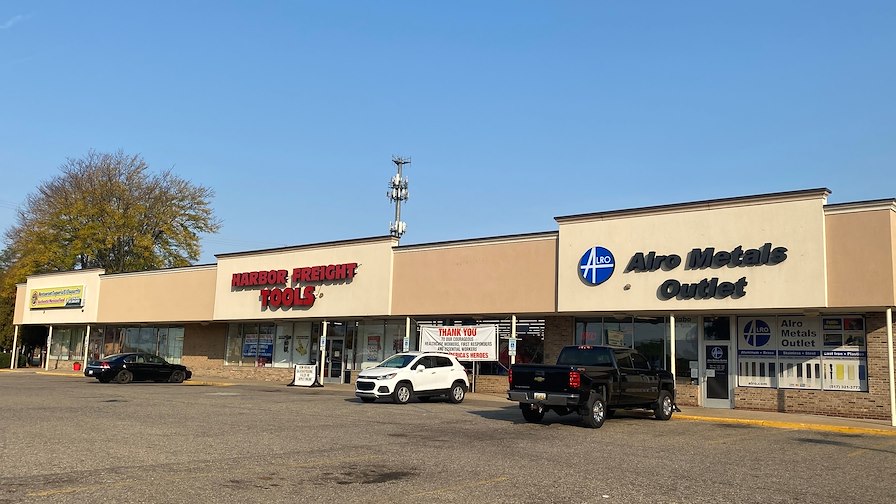 Harbor Freight Retail Center/Lansing, Michigan