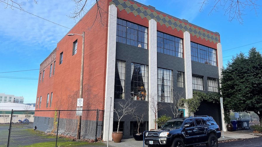 217 NE 8th Office & Lofts/Portland, Oregon