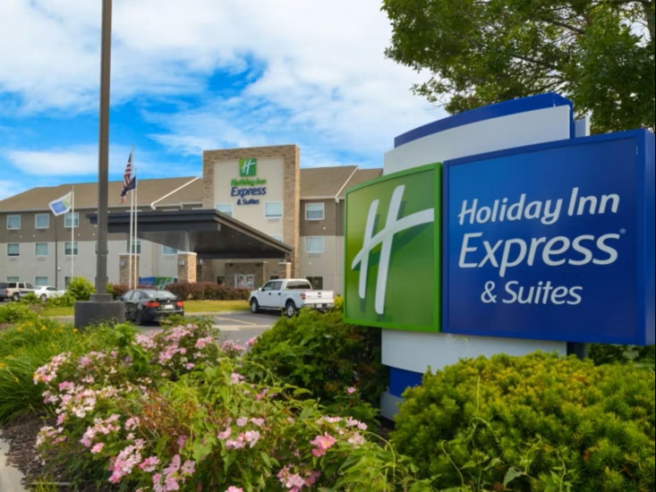 Holiday Inn Express & Suites Omaha - 120th and Maple - hospitality for sale in omaha, NE