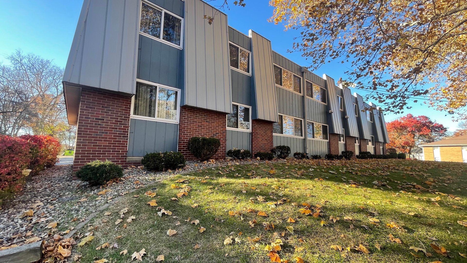 Maywood Oaks Apartments/Peoria, Illinois