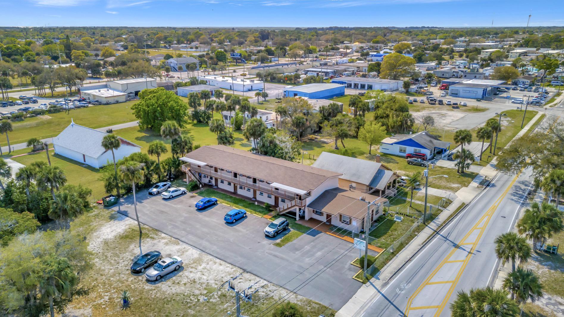 Dolphin Apartments/Cocoa, Florida