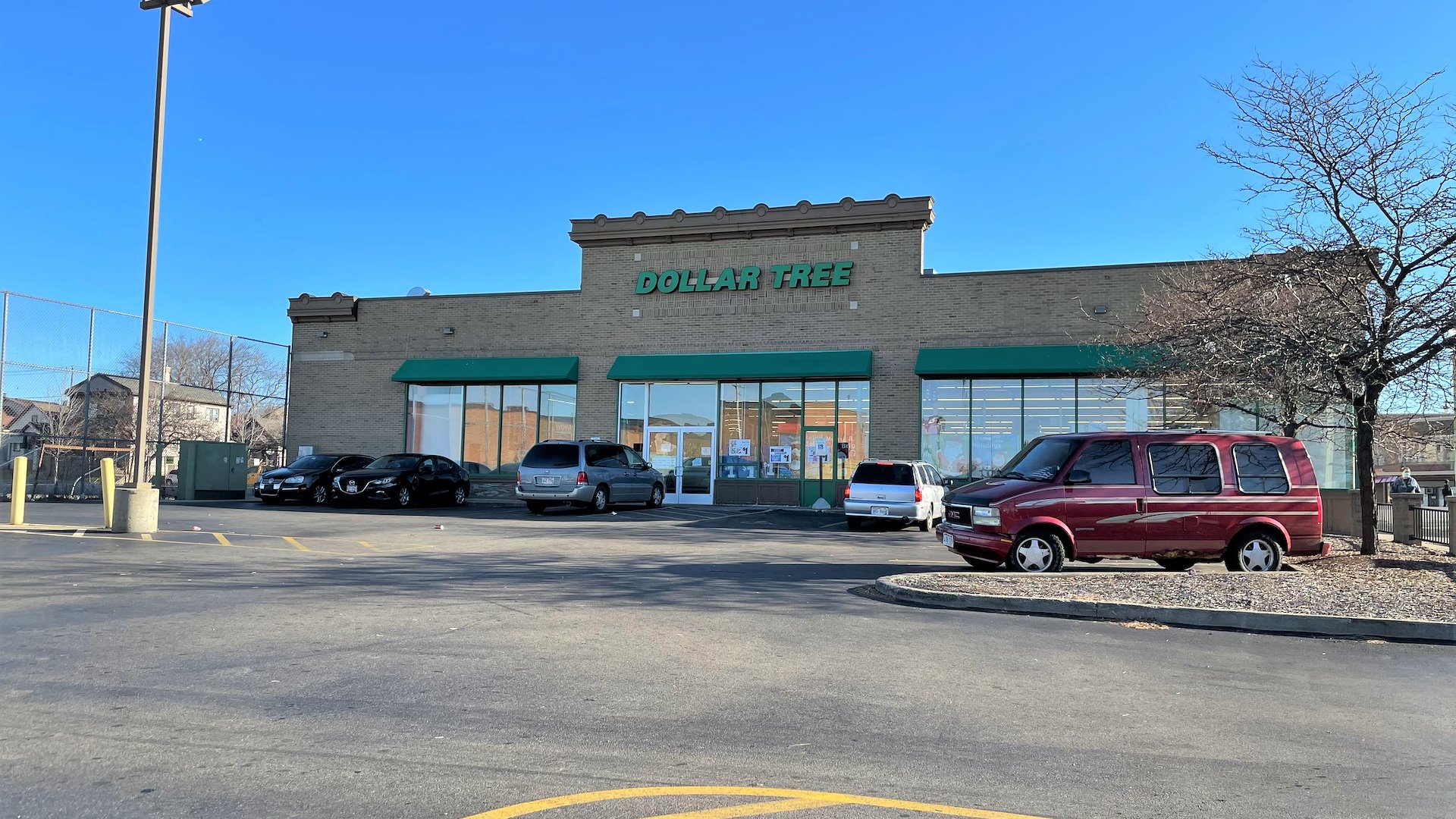 Dollar Tree/Milwaukee, Wisconsin