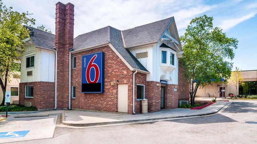 Motel 6 Chicago North Central – Arlington Heights/Arlington Heights