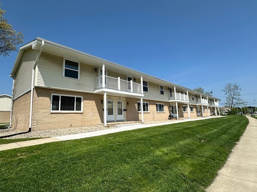 Willow Trail Townhomes - multifamily for sale in menomonee falls, WI