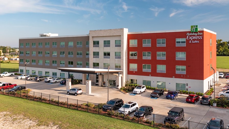Holiday Inn Express & Suites Houston IAH Beltway 8/Houston, Texas