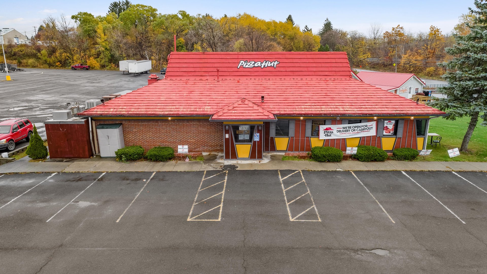 1 Auction Former Pizza Hut Price Chopper & Tractor Supply Outparcel/Cobleskill, New York