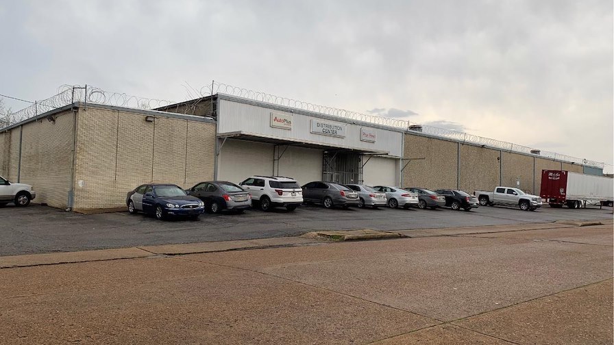 Auto Plus / Pep Boys Distribution Center/Memphis, Tennessee