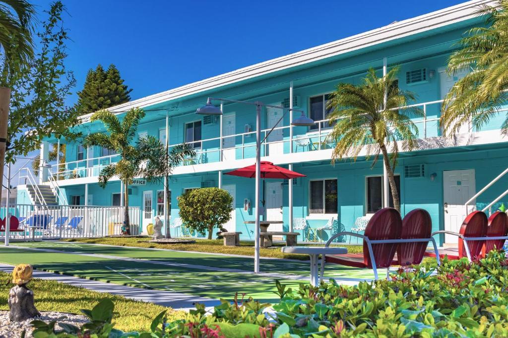 mardi gras motel treasure island florida