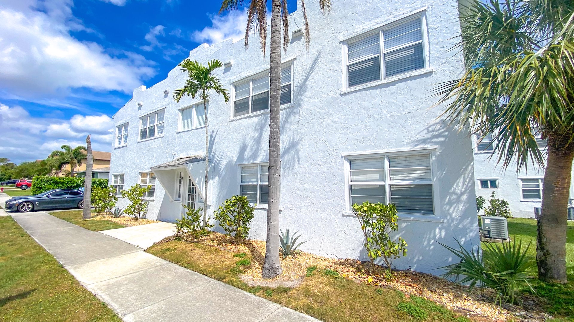 Seacrest Apartments/Boynton Beach, Florida