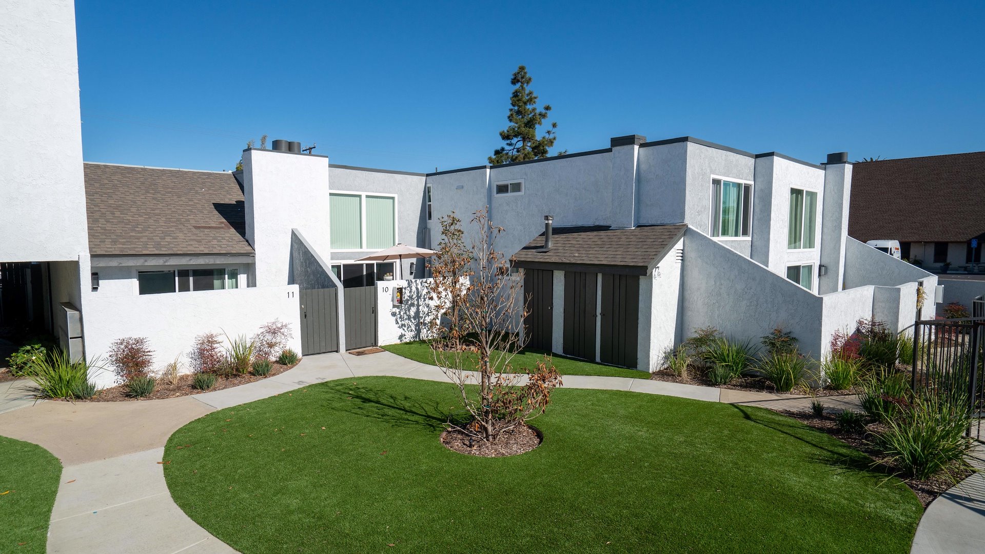 Two83 Lofts/Costa Mesa, California