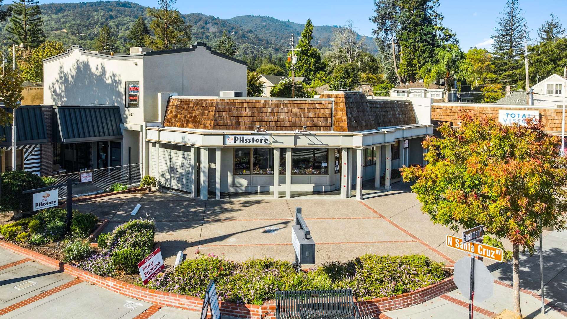 233 N Santa Cruz Ave, Los Gatos, CA 95030