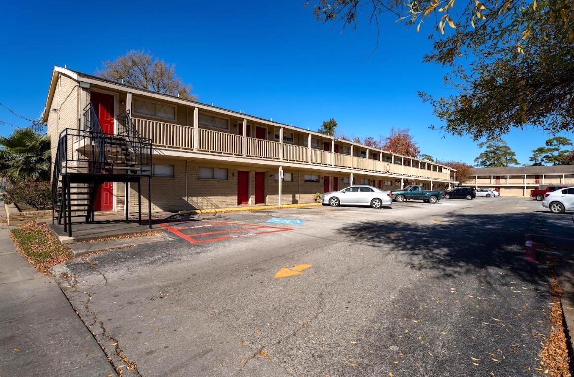 Las Brisas Apartments/Houston, Texas