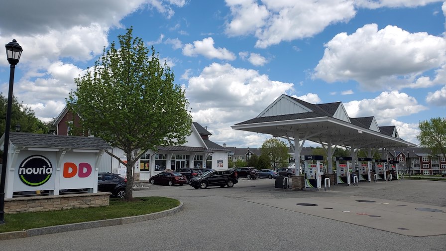 Nouria Gas | Convenience | Dunkin'/Berlin, Massachusetts