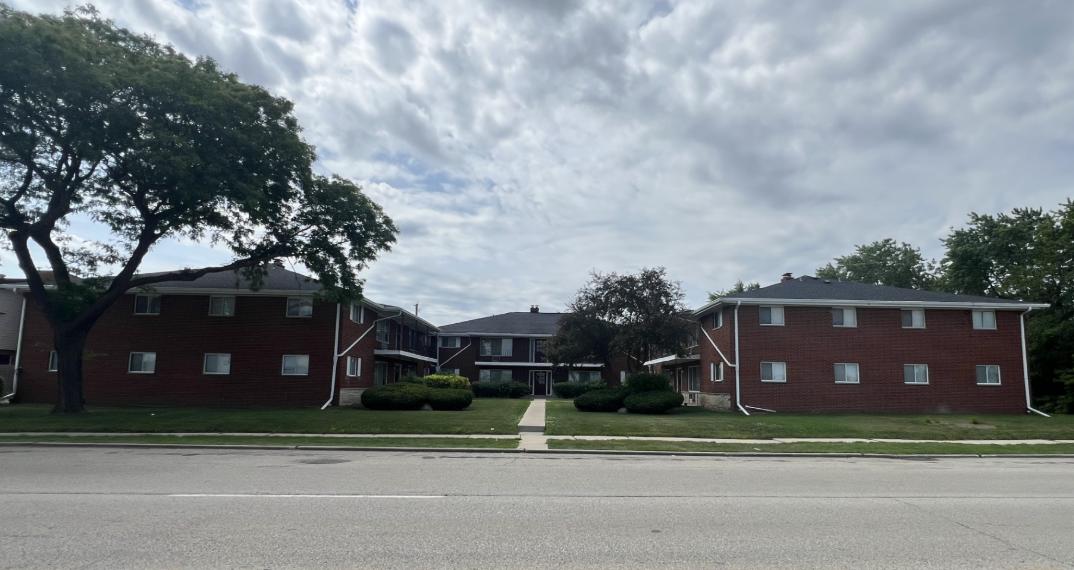 9729 W Hampton Ave, Milwaukee, WI 53225