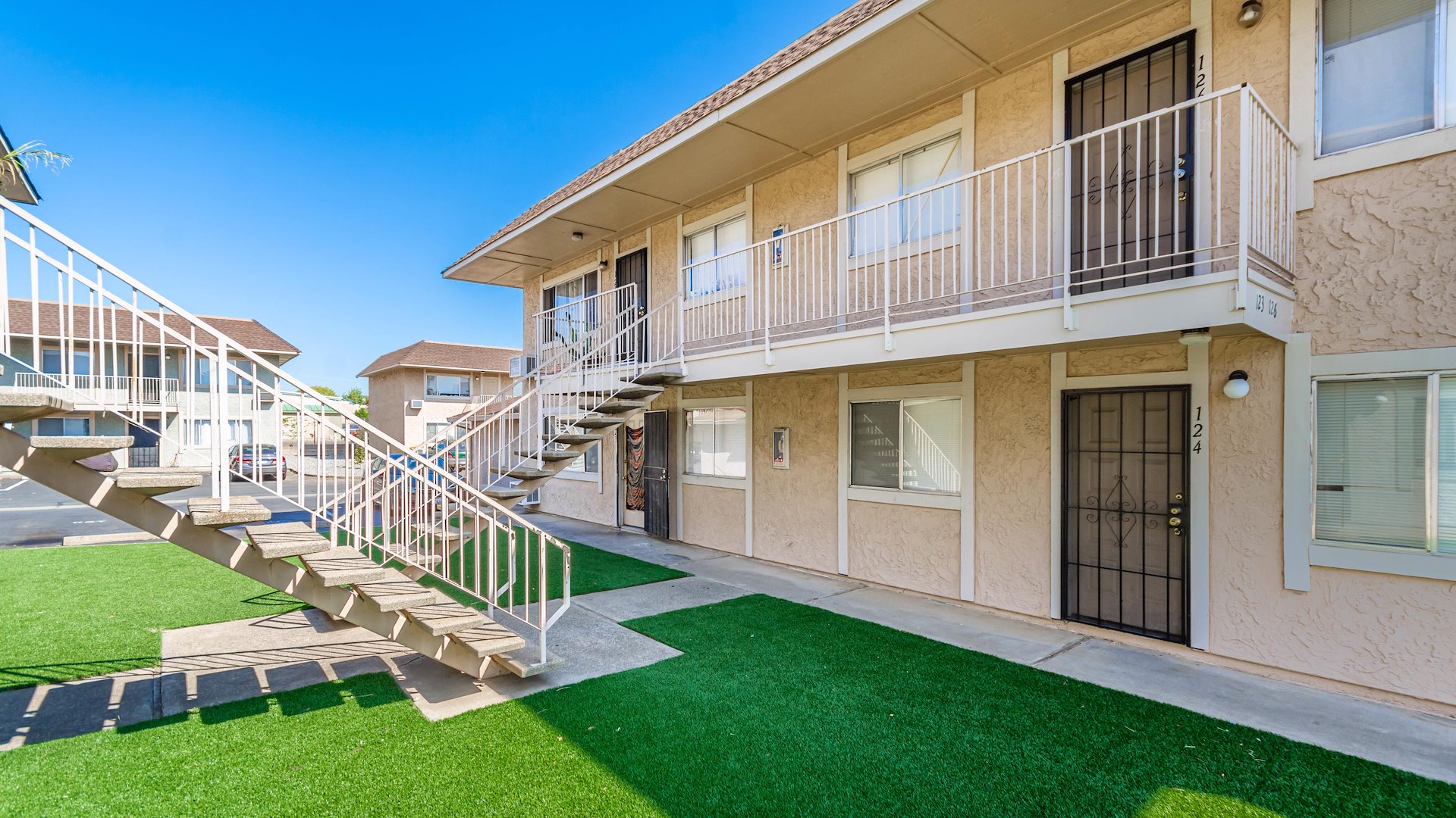 Smoke Tree Apartments/Redding, California