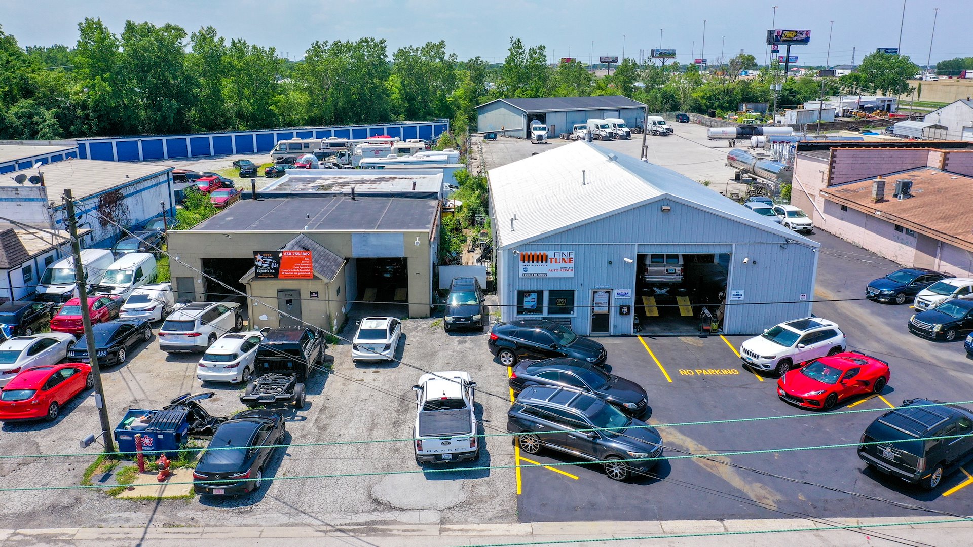 17550 Chicago Ave, Lansing, IL 60438-1925
