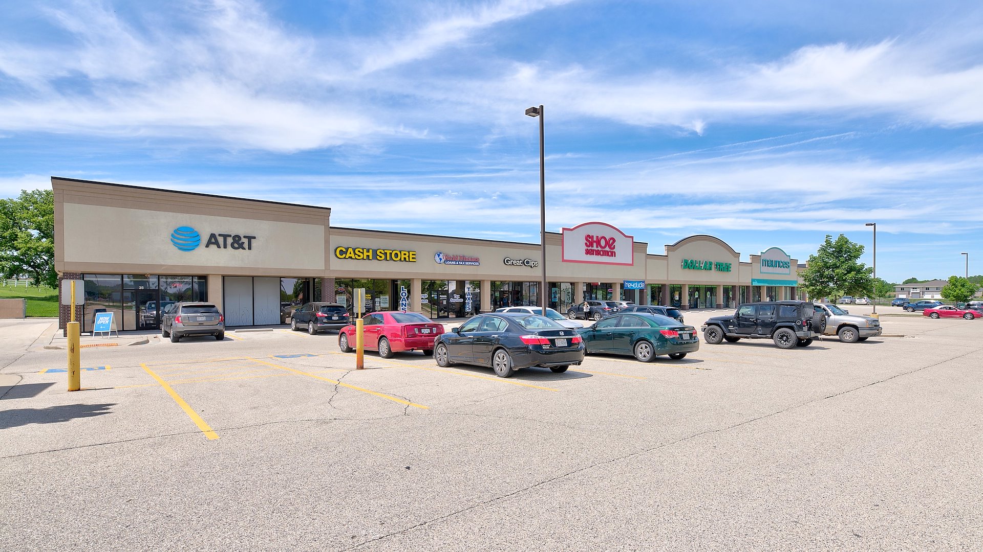 THE SHOPPES AT HARTFORD/Hartford, Wisconsin
