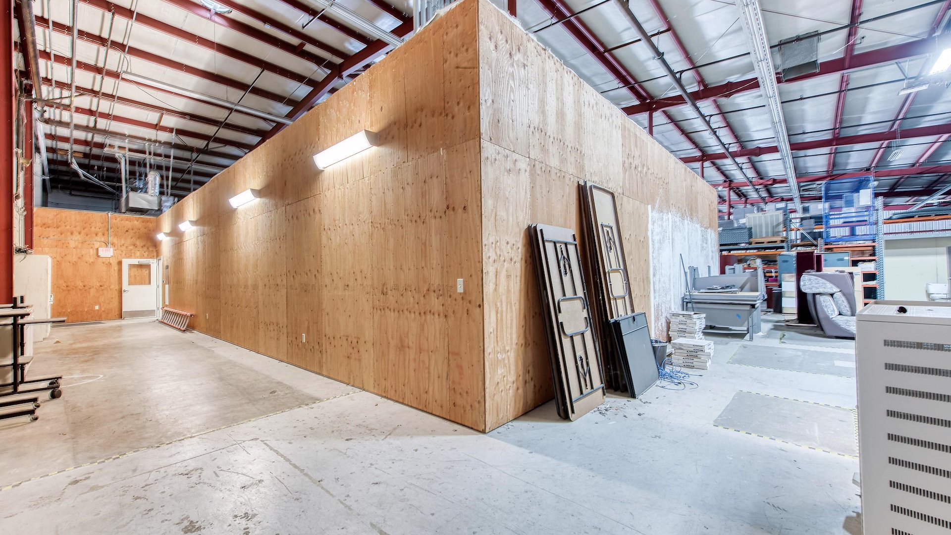 Pine Warehouse/Fresno, California