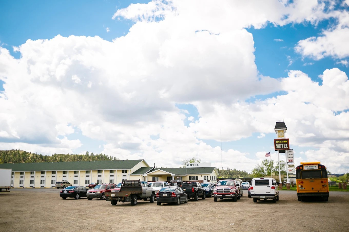 Rails Inn Forsyth MT — Sale in Forsyth, MT, photo 3 of 4
