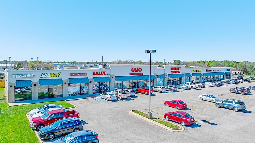 Bay City Shopping Center/Bay City, Texas