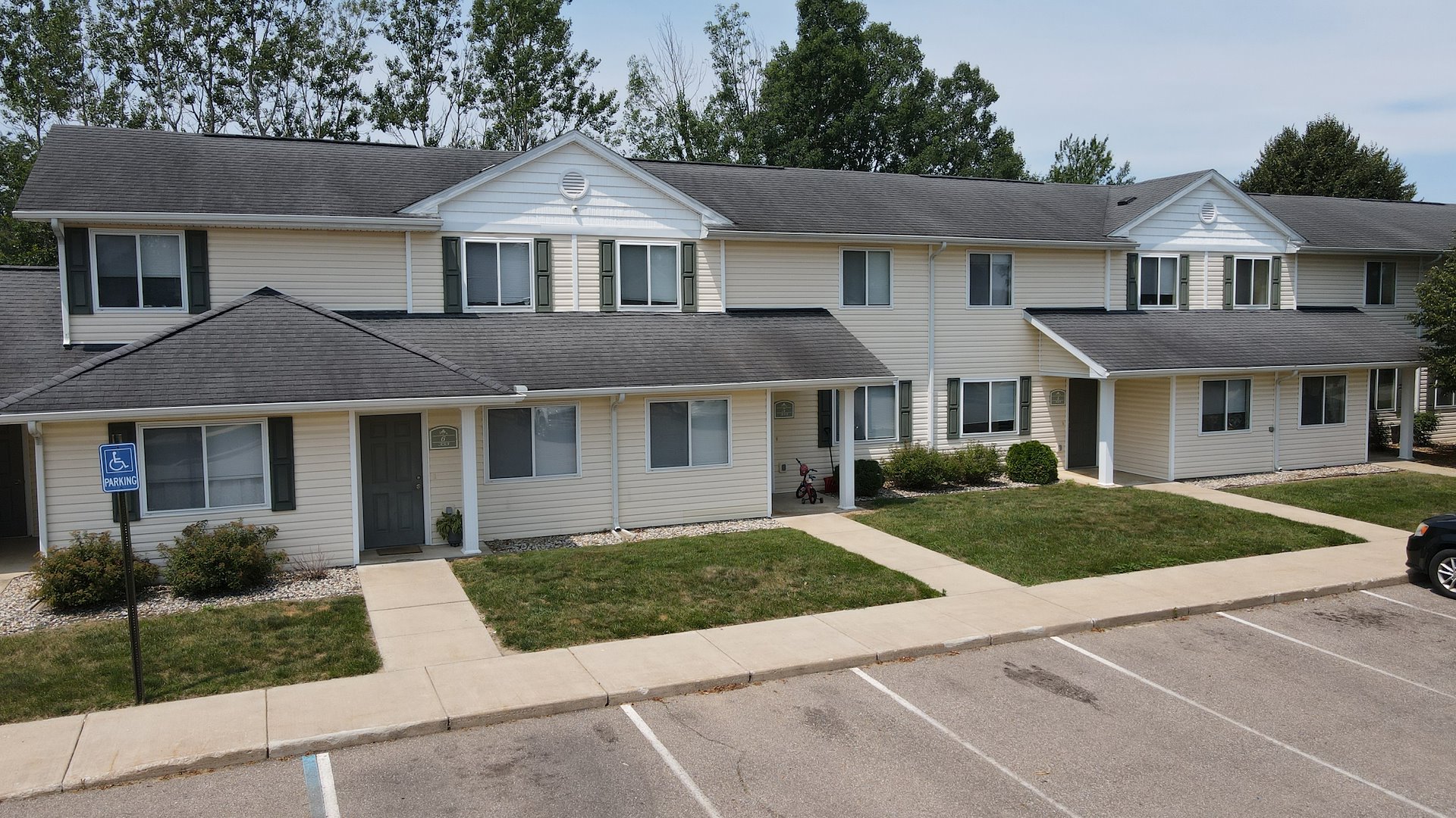 Berry Bush Village — Sale in Bangor, MI, photo 3 of 6