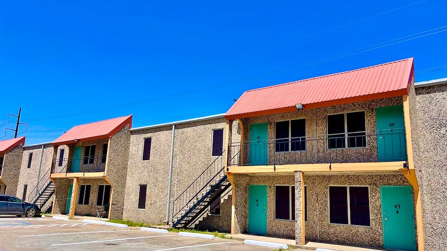 Whispering Pines Apartments/West Columbia, Texas