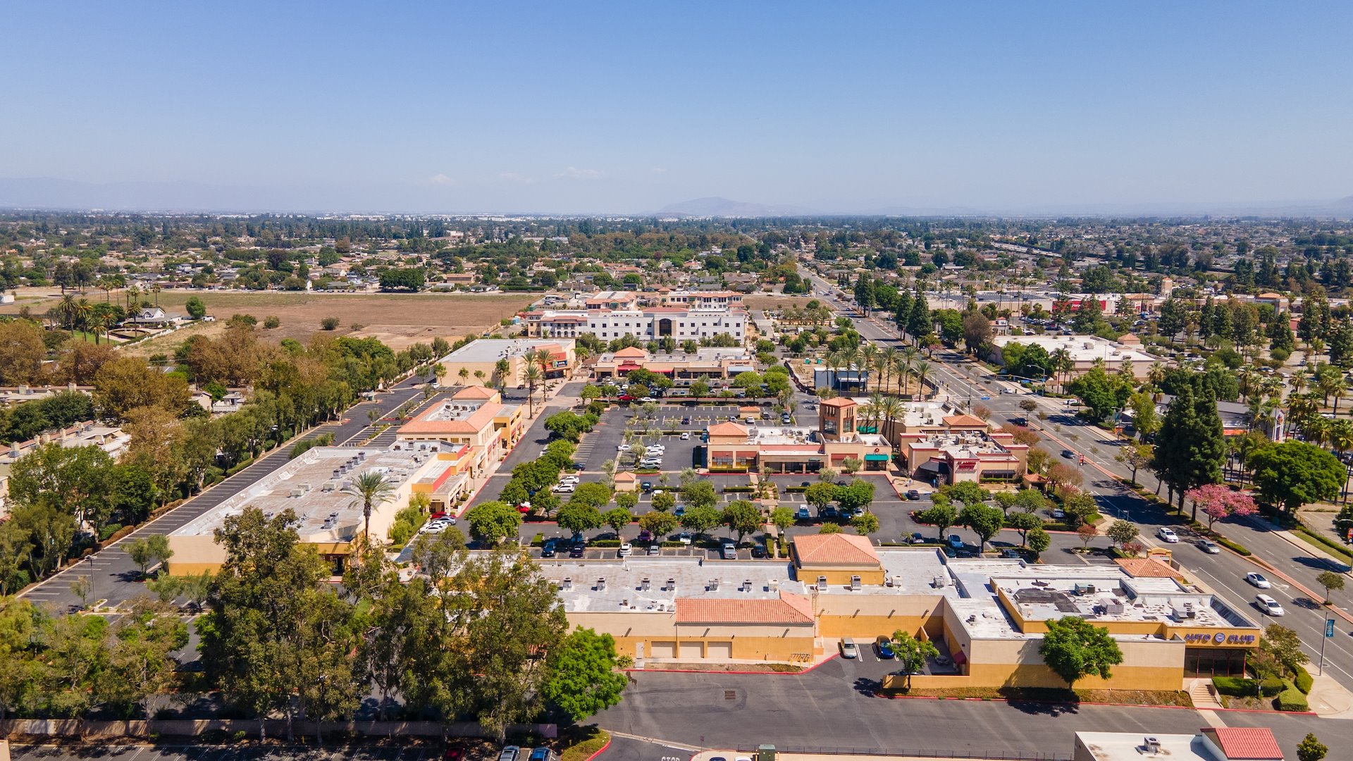 Chino Promenade — Sale in Chino, CA, photo 4 of 5