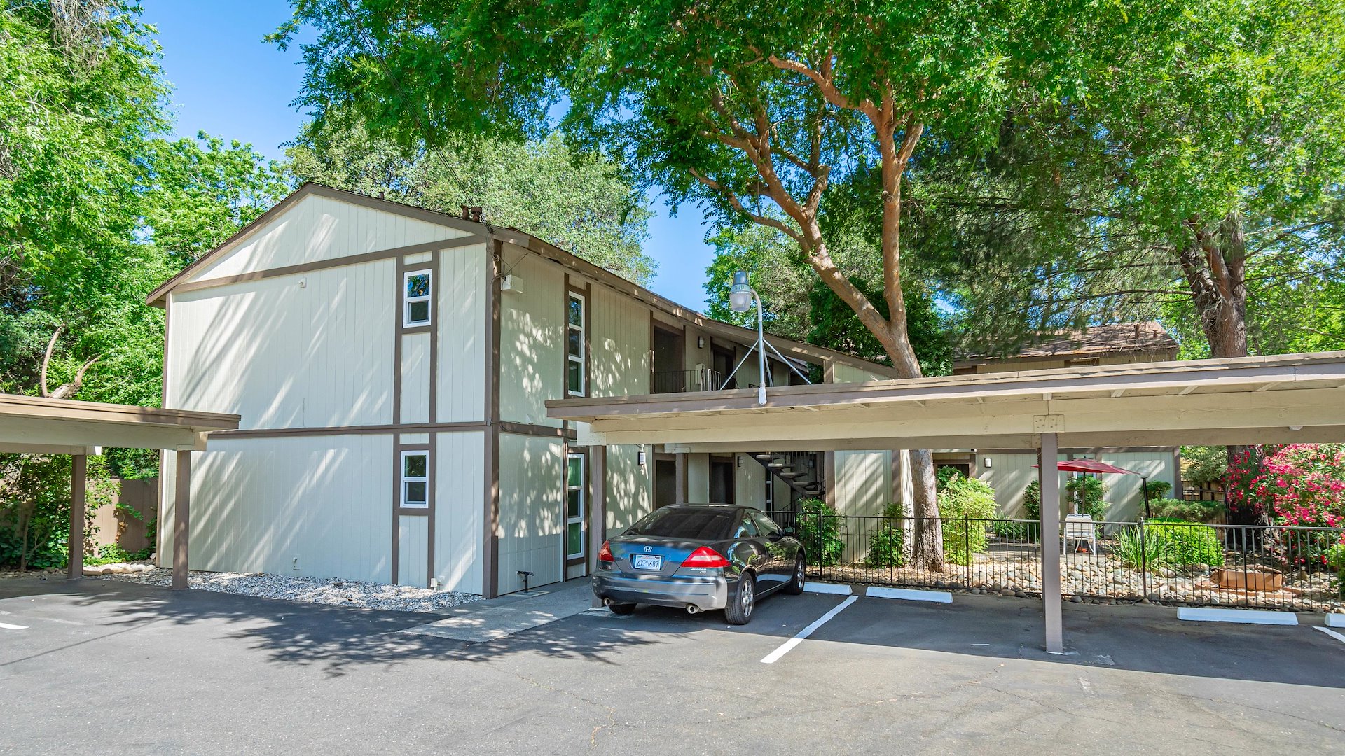 Redwood Manor/Carmichael, California