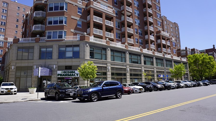 50 Oceana Dr W/Brooklyn, New York