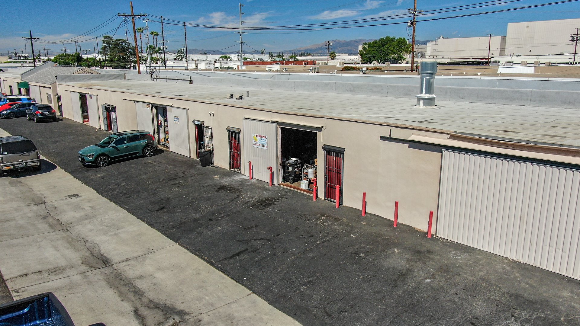 7943 Haskell Ave — Sale in Van Nuys, CA, photo 4 of 5