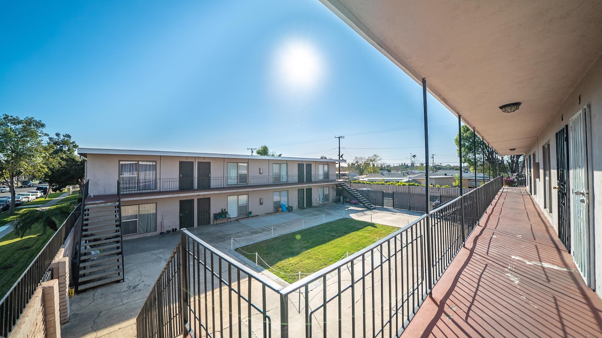 Pacific Avenue Apartments/Santa Ana, California