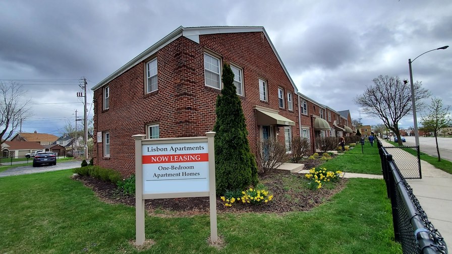 Lisbon Apartments/Milwaukee, Wisconsin