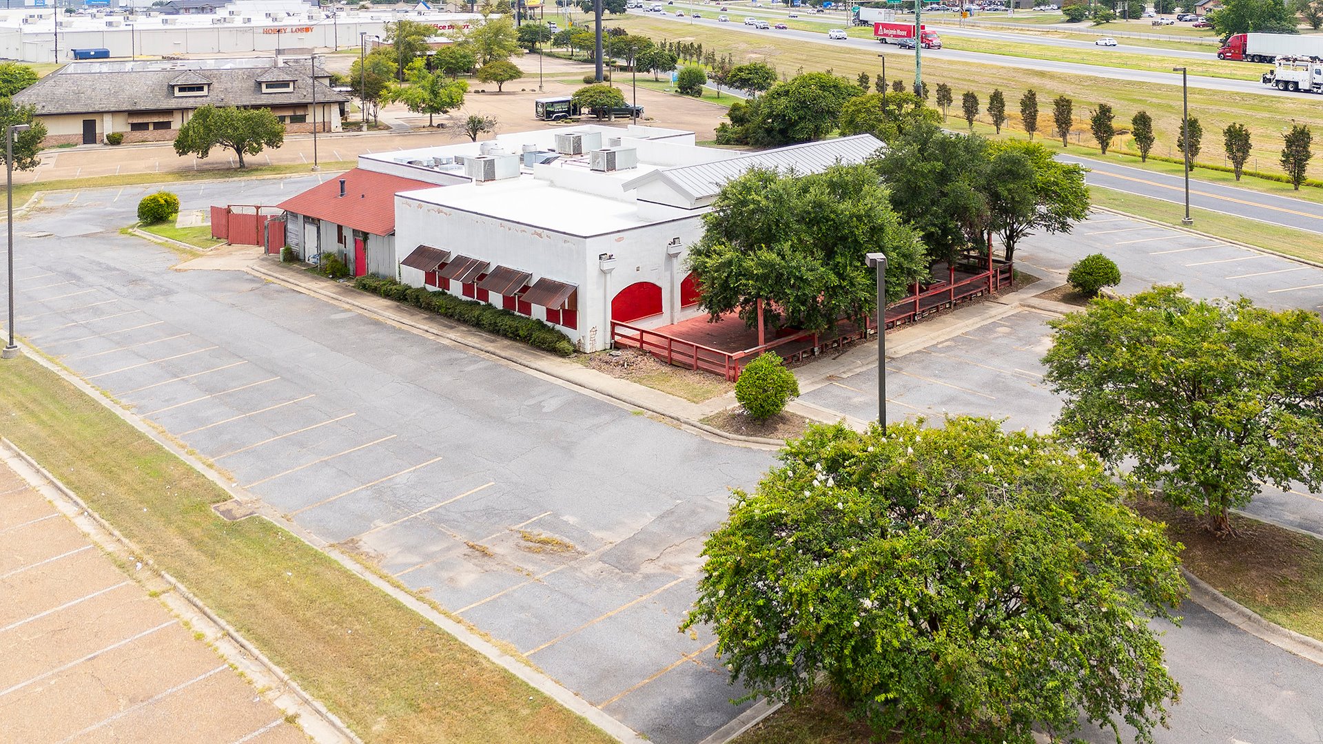 $1 Auction – Former 5,688 SF Restaurant | 75K VPD |… — Sale in West Monroe, LA, photo 1 of 8