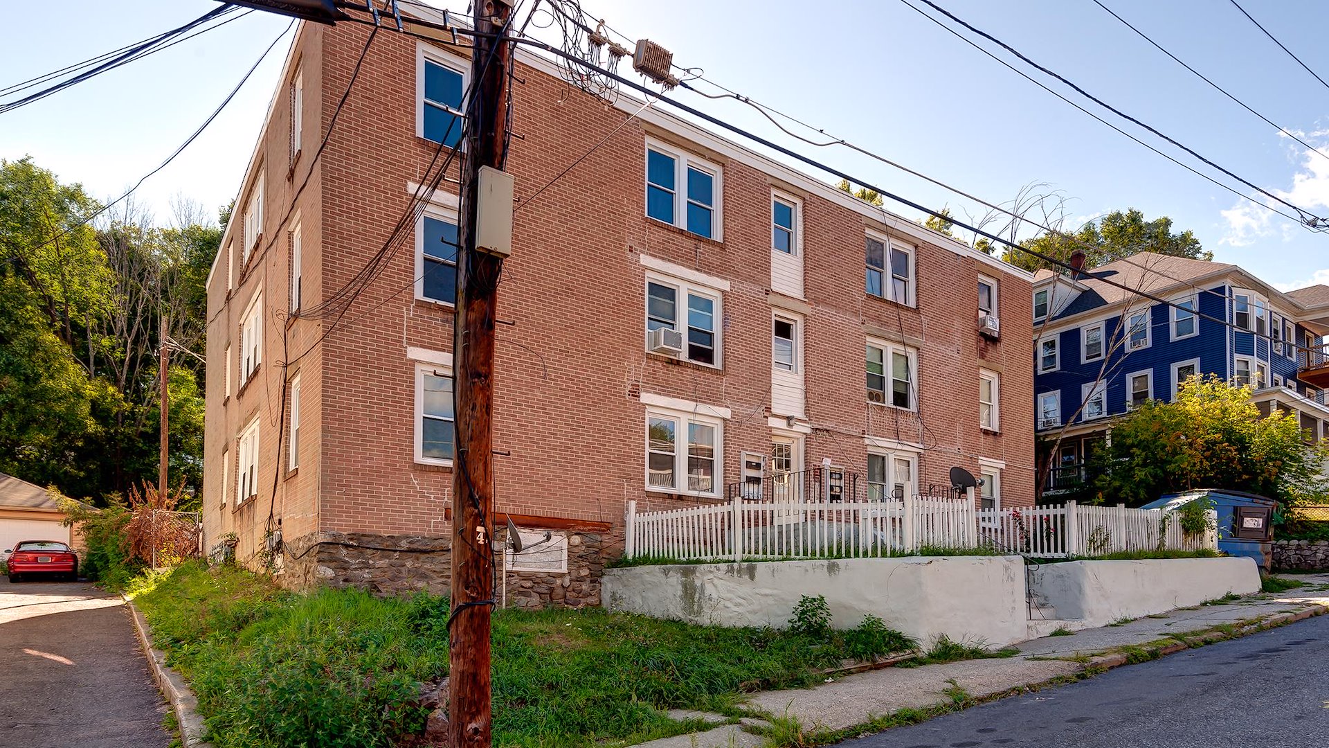 Cross and West Street Apartments/Southbridge, Massachusetts