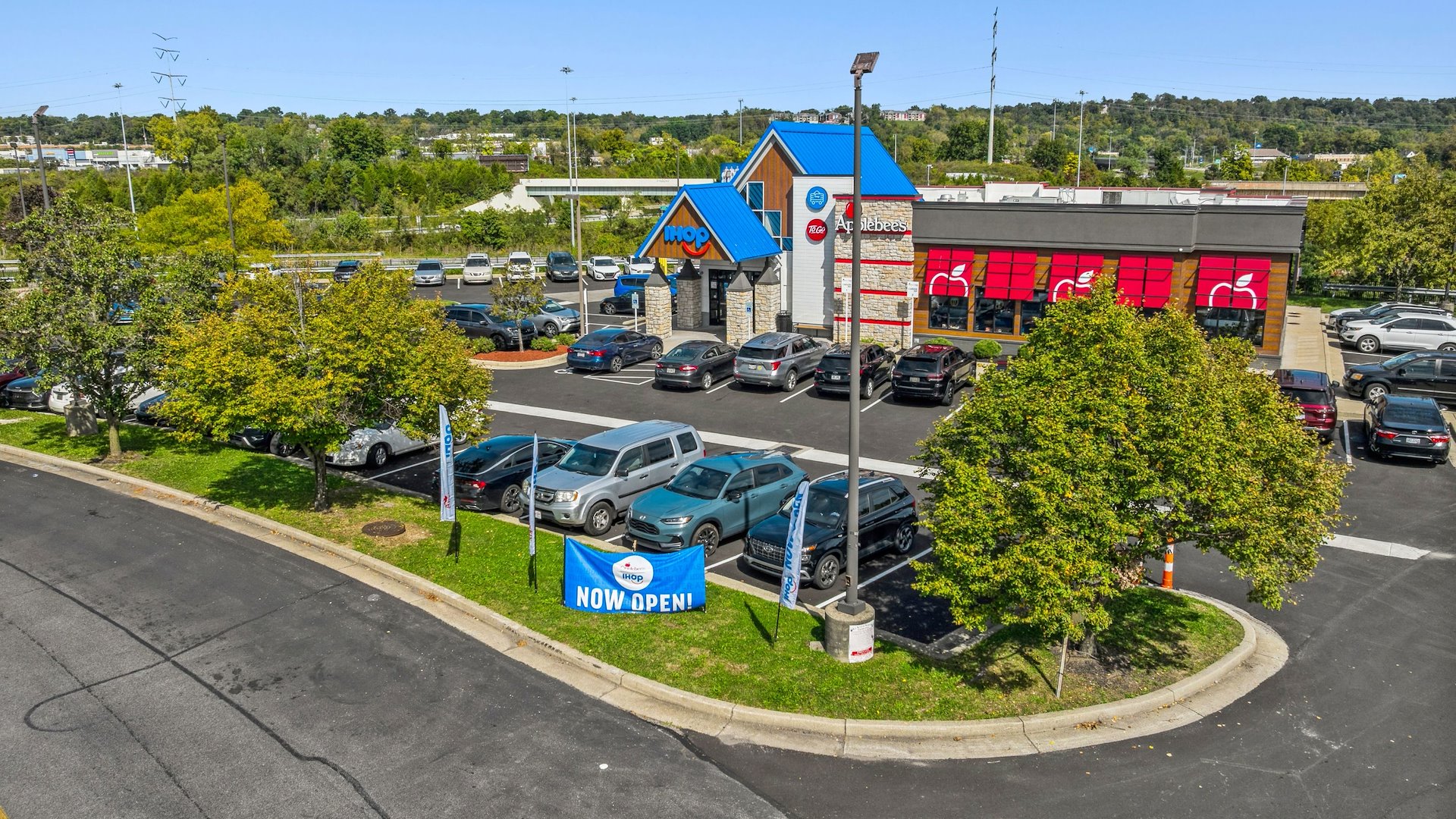 IHOP | Applebee's — Sale in Cincinnati, OH, photo 3 of 5
