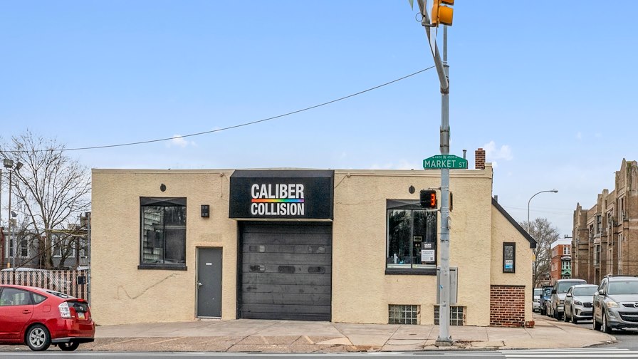 Caliber Collision/Philadelphia, Pennsylvania