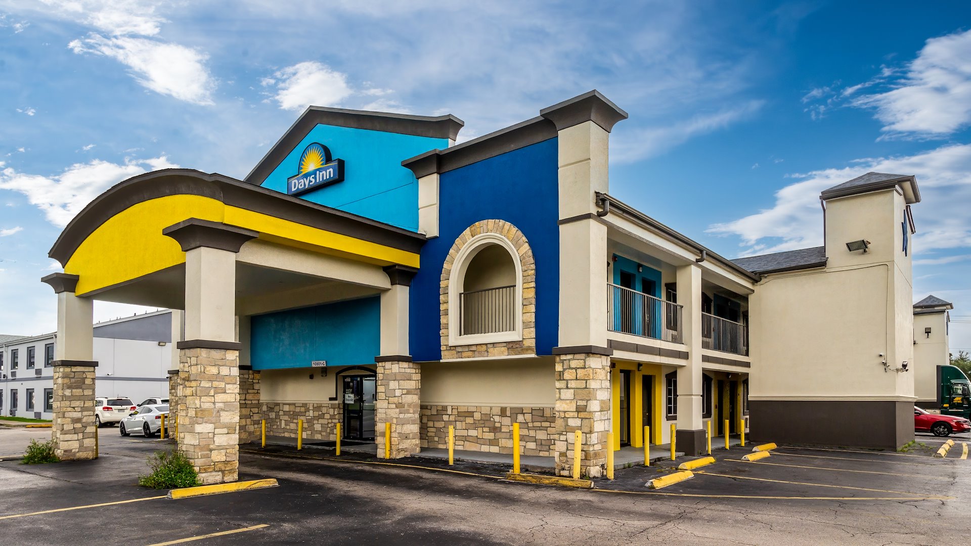Days Inn by Wyndham Houston I-10 — Sale in Houston, TX, photo 1 of 4