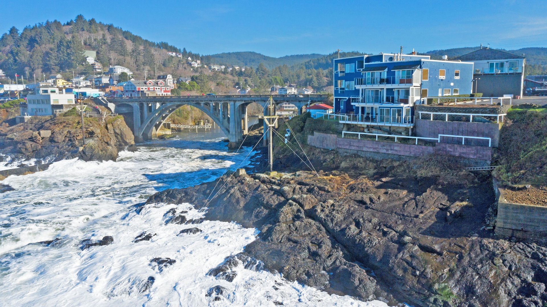 Whale Cove Inn, Channel House & Allyn House/Depoe Bay, Oregon