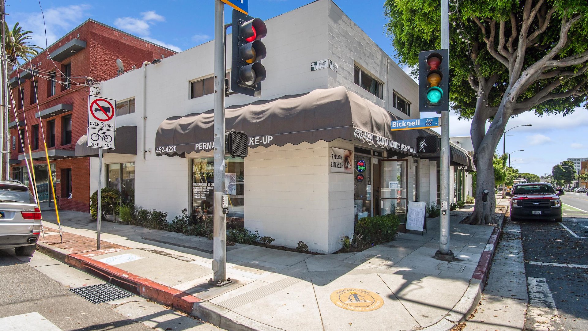 21012107 Main St/Santa Monica, California
