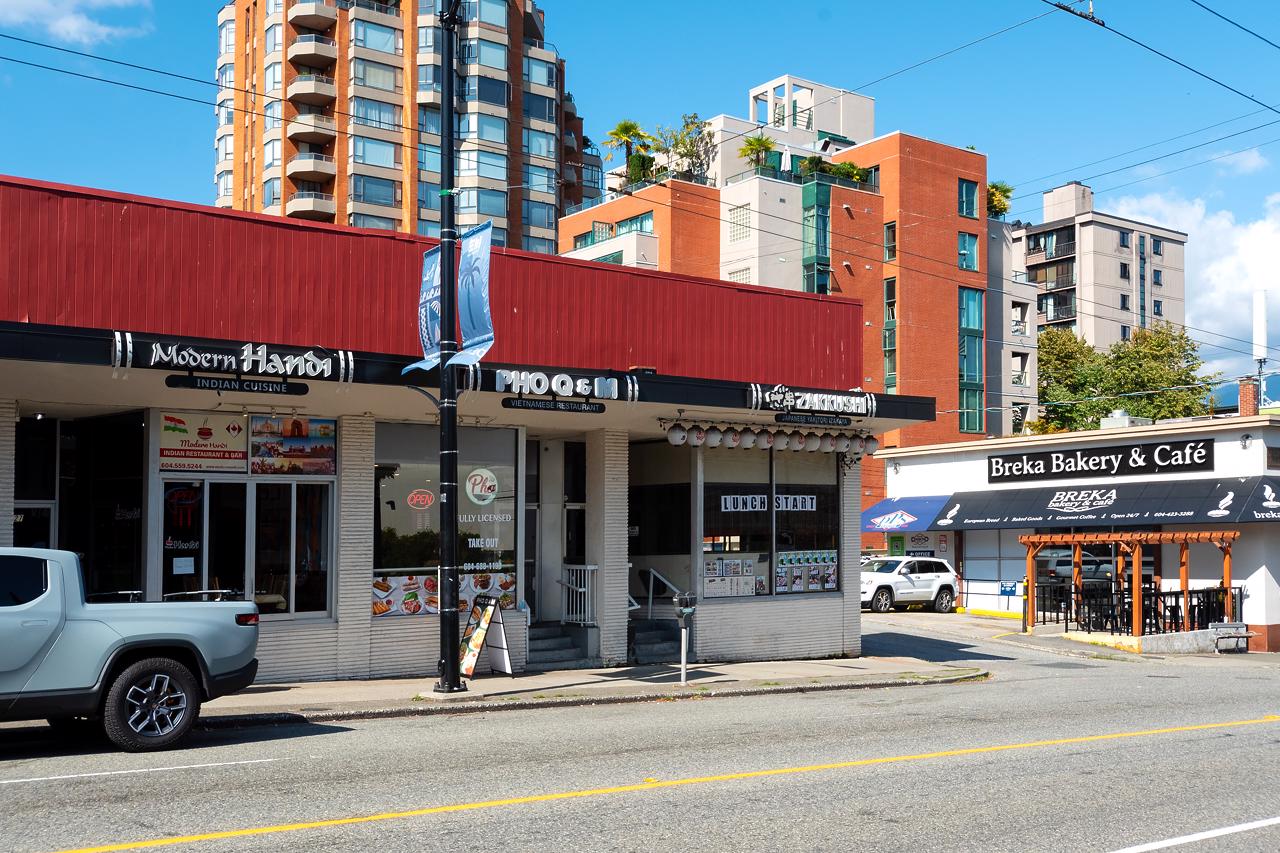 823 Denman St/Vancouver, British Columbia