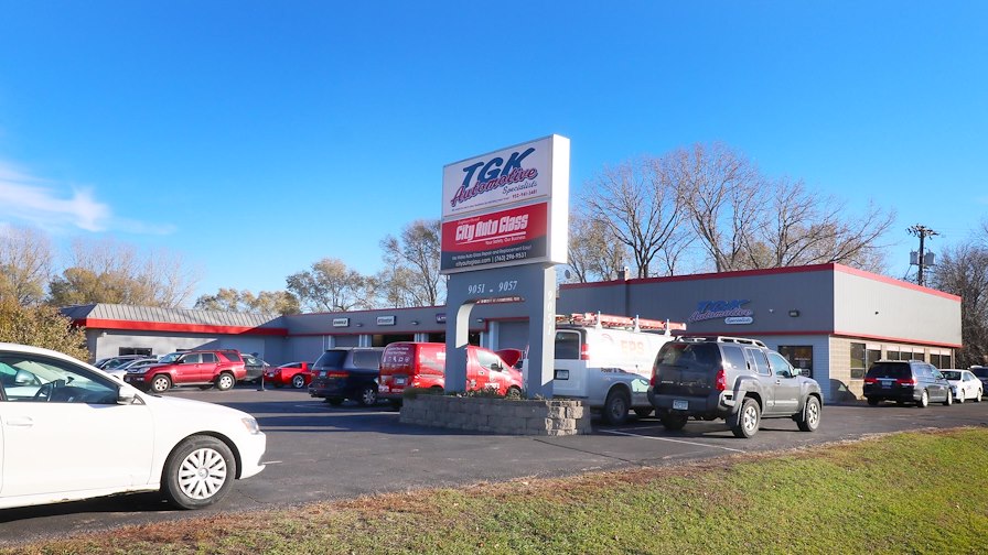 TGK (Sun) Auto & City Auto Glass Center/Eden Prairie, Minnesota