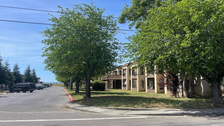 Crystal Manor/Suisun City, California